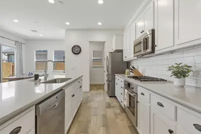 1661 Castlerock Dr, Hollister, CA 95023 - Photo 20