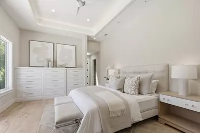 25600 Burke Ln, Los Altos Hills, CA 94022 - Photo 16