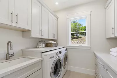 25600 Burke Ln, Los Altos Hills, CA 94022 - Photo 34