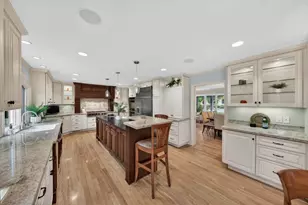 19121 Harleigh Dr, Saratoga, CA 95070 - Photo 20