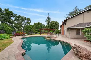 19121 Harleigh Dr, Saratoga, CA 95070 - Photo 62