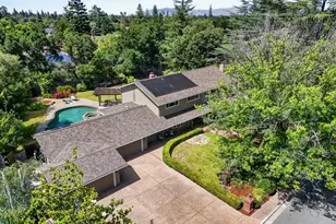 19121 Harleigh Dr, Saratoga, CA 95070 - Photo 10