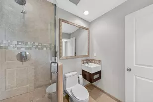 19121 Harleigh Dr, Saratoga, CA 95070 - Photo 34