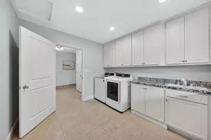 19121 Harleigh Dr, Saratoga, CA 95070 - Photo 32