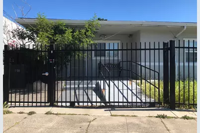 585 School St, Pittsburg, CA 94565 - Photo 1
