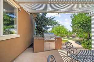 2665 Aberdeen Ln, El Dorado Hills, CA 95762 - Photo 46