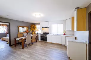 816 7th Ave, Oakland, CA 94606 - Photo 14