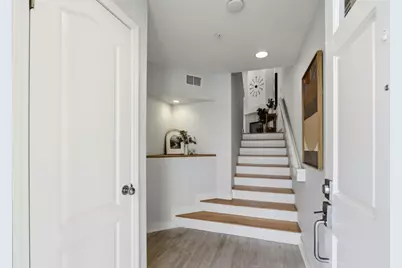 993 Asilomar Ter 3, Sunnyvale, CA 94086 - Photo 2