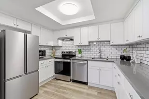 1033 Crestview Dr 110, Mountain View, CA 94040 - Photo 12