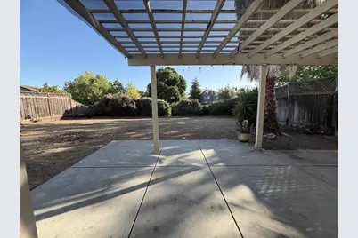 711 Hillock Dr, Hollister, CA 95023 - Photo 24