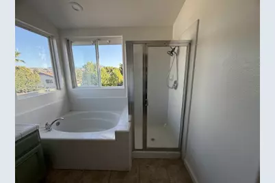 711 Hillock Dr, Hollister, CA 95023 - Photo 12