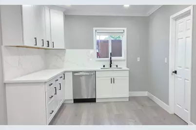 691 Lotus St, San Jose, CA 95116 - Photo 22