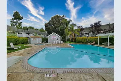 306 Shadow Run Dr, San Jose, CA 95110 - Photo 46