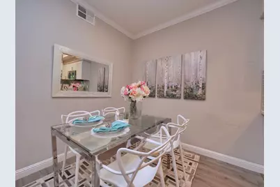 306 Shadow Run Dr, San Jose, CA 95110 - Photo 8