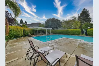 306 Shadow Run Dr, San Jose, CA 95110 - Photo 52