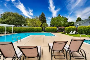 306 Shadow Run Dr, San Jose, CA 95110 - Photo 50
