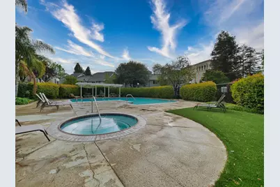 306 Shadow Run Dr, San Jose, CA 95110 - Photo 48