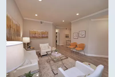306 Shadow Run Dr, San Jose, CA 95110 - Photo 2