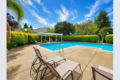 306 Shadow Run Dr, San Jose, CA 95110 - Photo 52