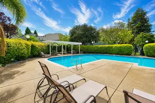 306 Shadow Run Dr, San Jose, CA 95110 - Photo 52