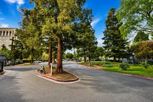 306 Shadow Run Dr, San Jose, CA 95110 - Photo 44