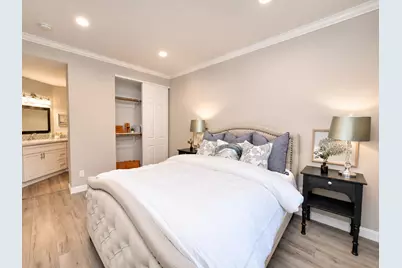 306 Shadow Run Dr, San Jose, CA 95110 - Photo 18