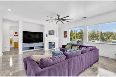 1040 Peppermill Ct, Concord, CA 94518 - Photo 12