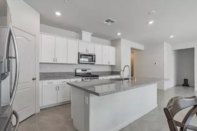 2051 Rosewood Dr, Hollister, CA 95023 - Photo 18