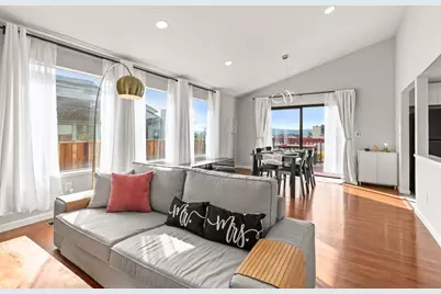 610 Skyway Dr, San Jose, CA 95111 - Photo 2
