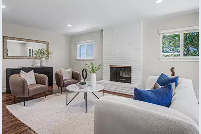 2091 Robinhood Ln, Los Altos, CA 94024 - Photo 16