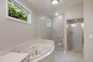 452 Roblar Ave, Hillsborough, CA 94010 - Photo 44