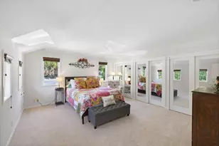 452 Roblar Ave, Hillsborough, CA 94010 - Photo 46