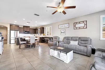 1596 Manzanita Way, Los Banos, CA 93635 - Photo 16