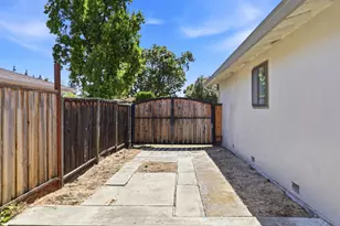 1099 Miller Ave, San Jose, CA 95129 - Photo 42