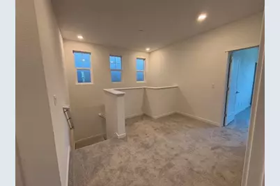 269 Cinema St, Sacramento, CA 95823 - Photo 12