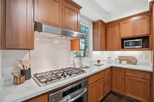 7201 Mockingbird Pl, San Jose, CA 95129 - Photo 10