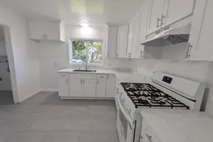 194 S 24th St, San Jose, CA 95116 - Photo 12
