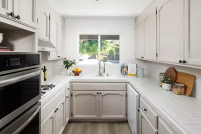 5652 Rudy Dr, San Jose, CA 95124 - Photo 8