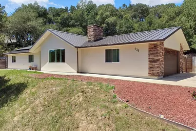 425 Echo Valley Rd, Salinas, CA 93907 - Photo 1