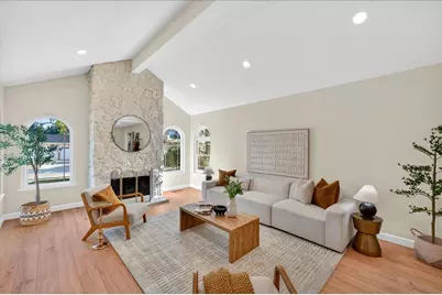 292 Apricot Ln, Mountain View, CA 94040 - Photo 2
