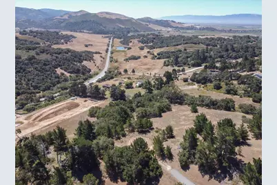 8741 Eagles Roost Rd, Salinas, CA 93907 - Photo 8