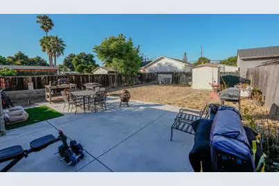 204 N 24th St, San Jose, CA 95116 - Photo 16