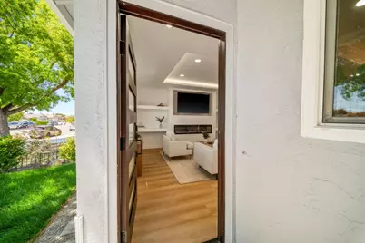 300 N Park Victoria Dr, Milpitas, CA 95035 - Photo 4
