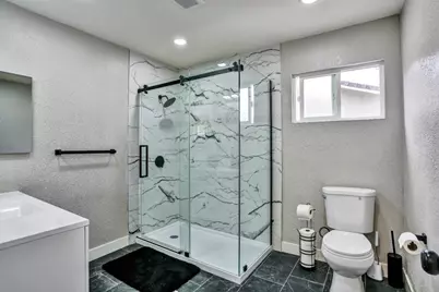 3855 Kauai Dr, San Jose, CA 95111 - Photo 14