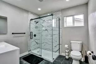 3855 Kauai Dr, San Jose, CA 95111 - Photo 14