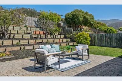 12 Cadiz Ct, Pacifica, CA 94044 - Photo 18