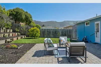 12 Cadiz Ct, Pacifica, CA 94044 - Photo 20