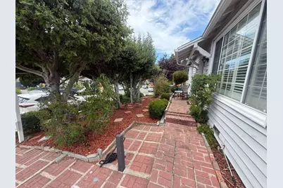 140 De Soto Way, San Bruno, CA 94066 - Photo 8