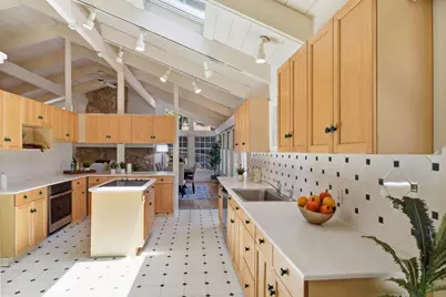 13531 Old Oak Way, Saratoga, CA 95070 - Photo 18