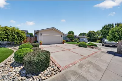 2362 Valencia Ct, San Jose, CA 95125 - Photo 2